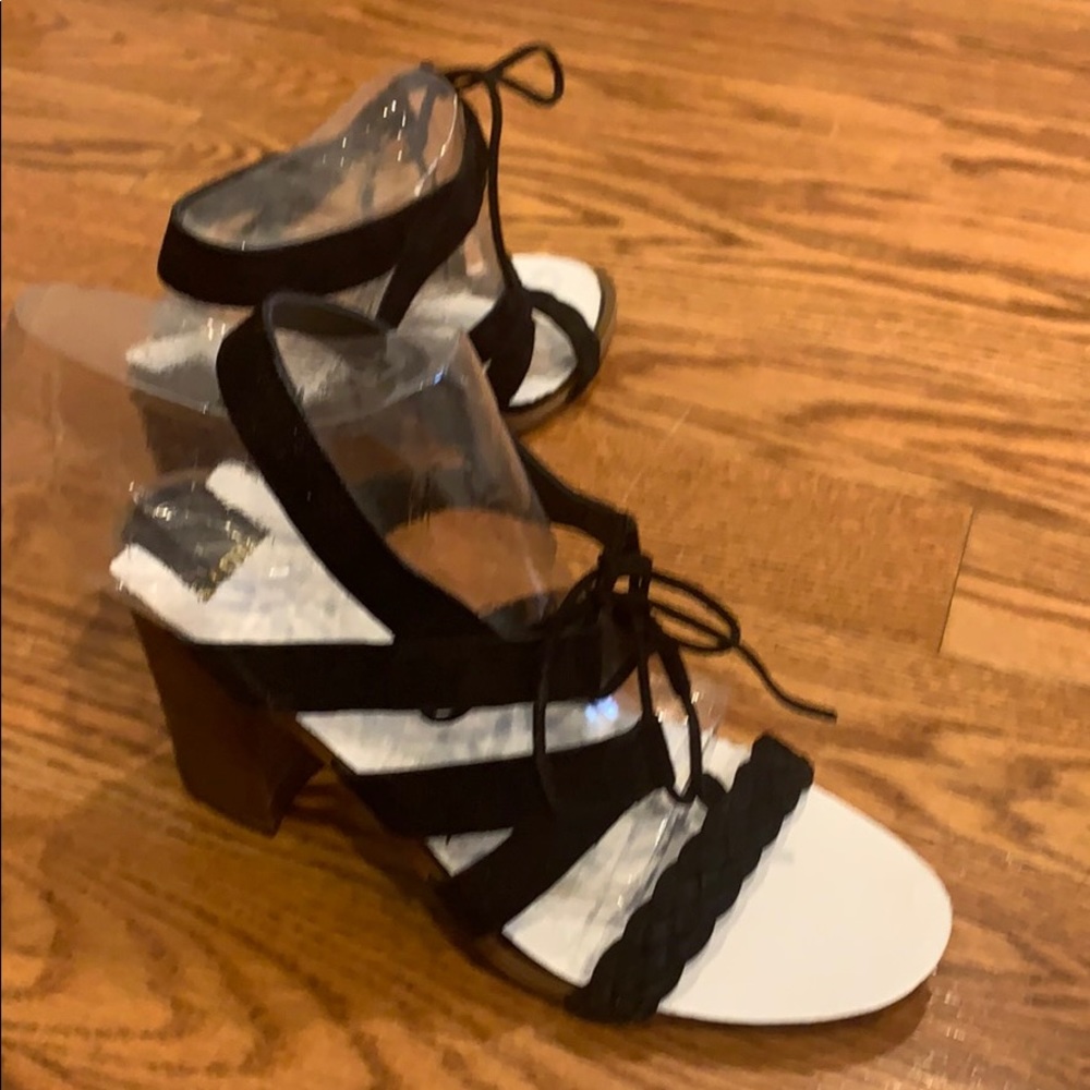 City sandal never worn